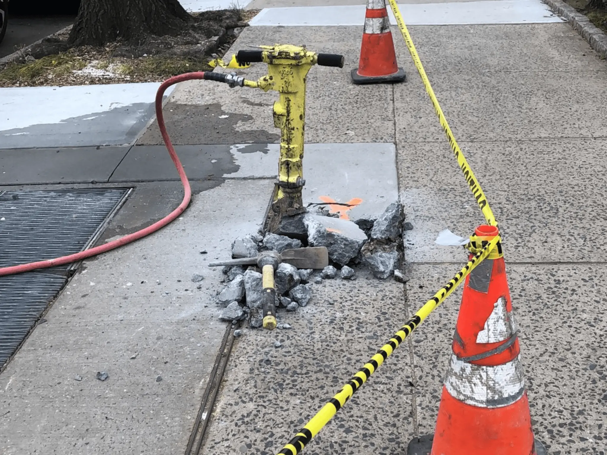 Brooklyn - DOT sidewalk violation